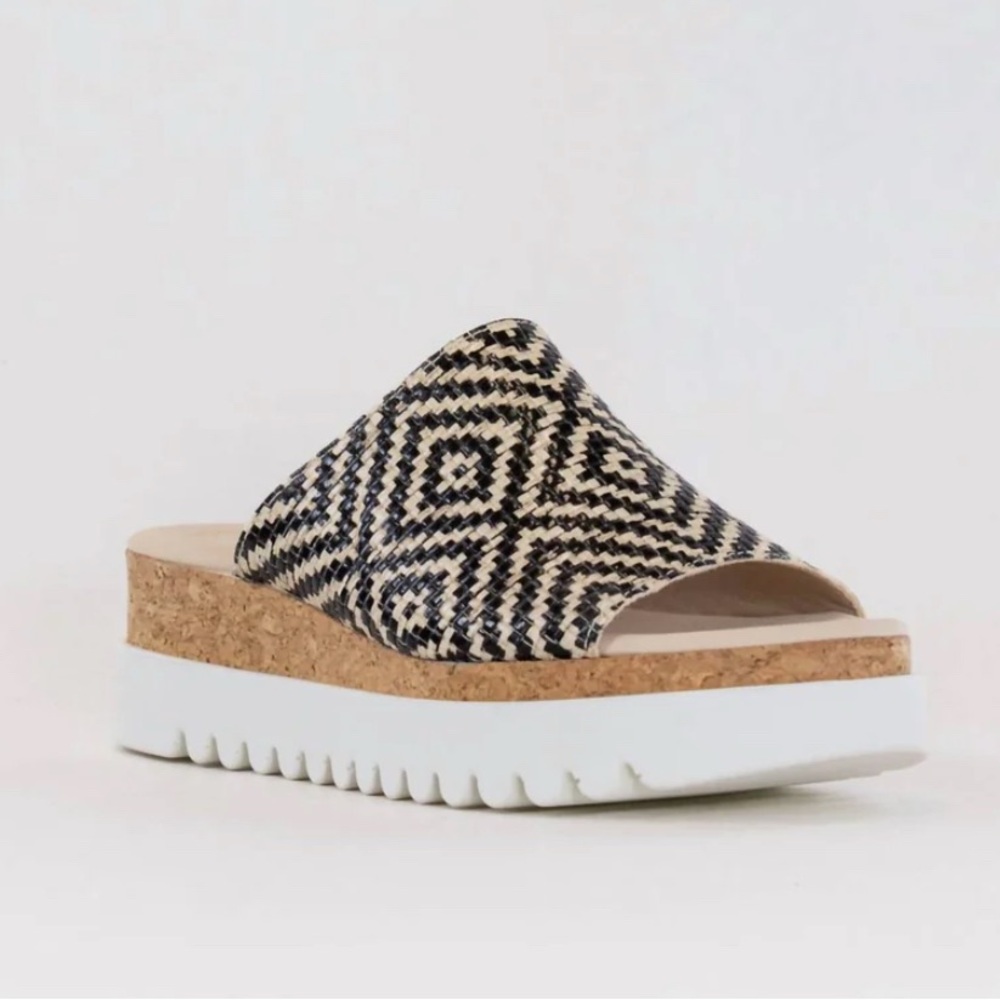 Gabor Black and White Geometric Sandals